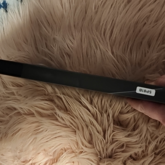 Screen protector - Picture 3 of 6